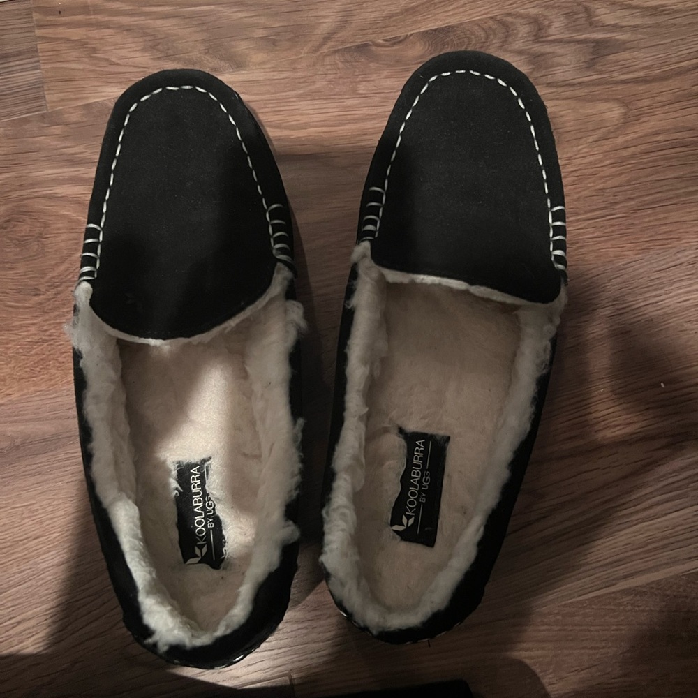 Koolaburra Black Suede Men's Faux-Shearling Lined Moccasins